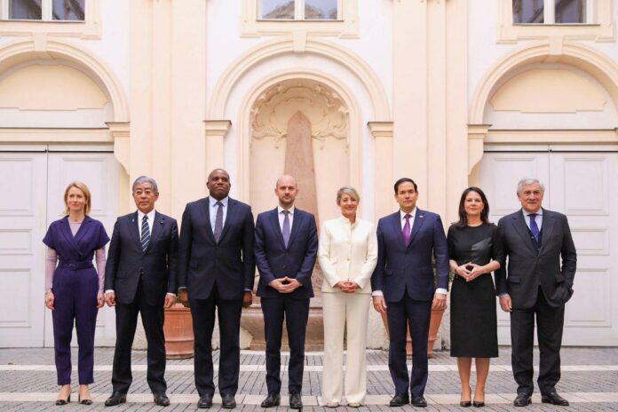 g7